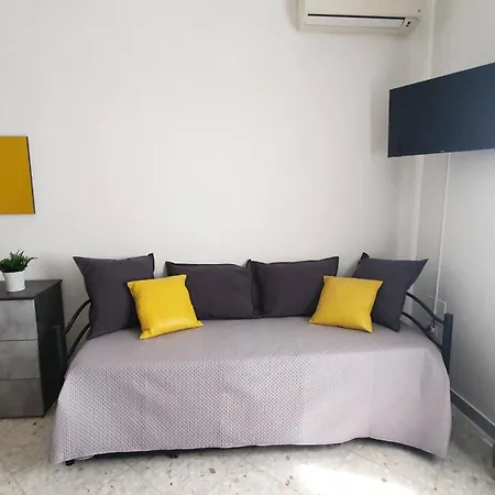 Limited Edition Vendégház Bari